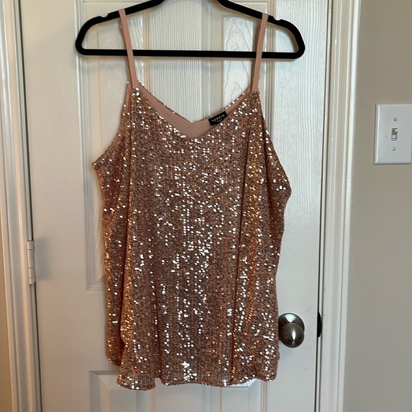 NWT Torrid Sophie Rose Gold Sequin Tank - Picture 2 of 8